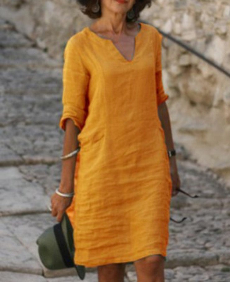 Short sleeve U-neck mid-length dress
