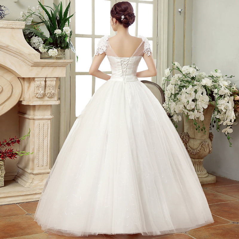 Spring Elegance Slim Fit Bridal Gown with Korean Lace Flower Details