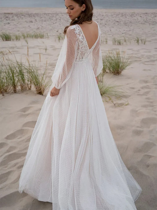 Boho Beach V-Neck Tulle Wedding Dress – Effortless Elegance for Your Big Day