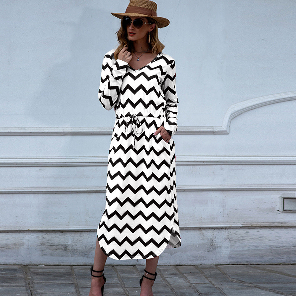 Mid length dress with rib wrap buttocks