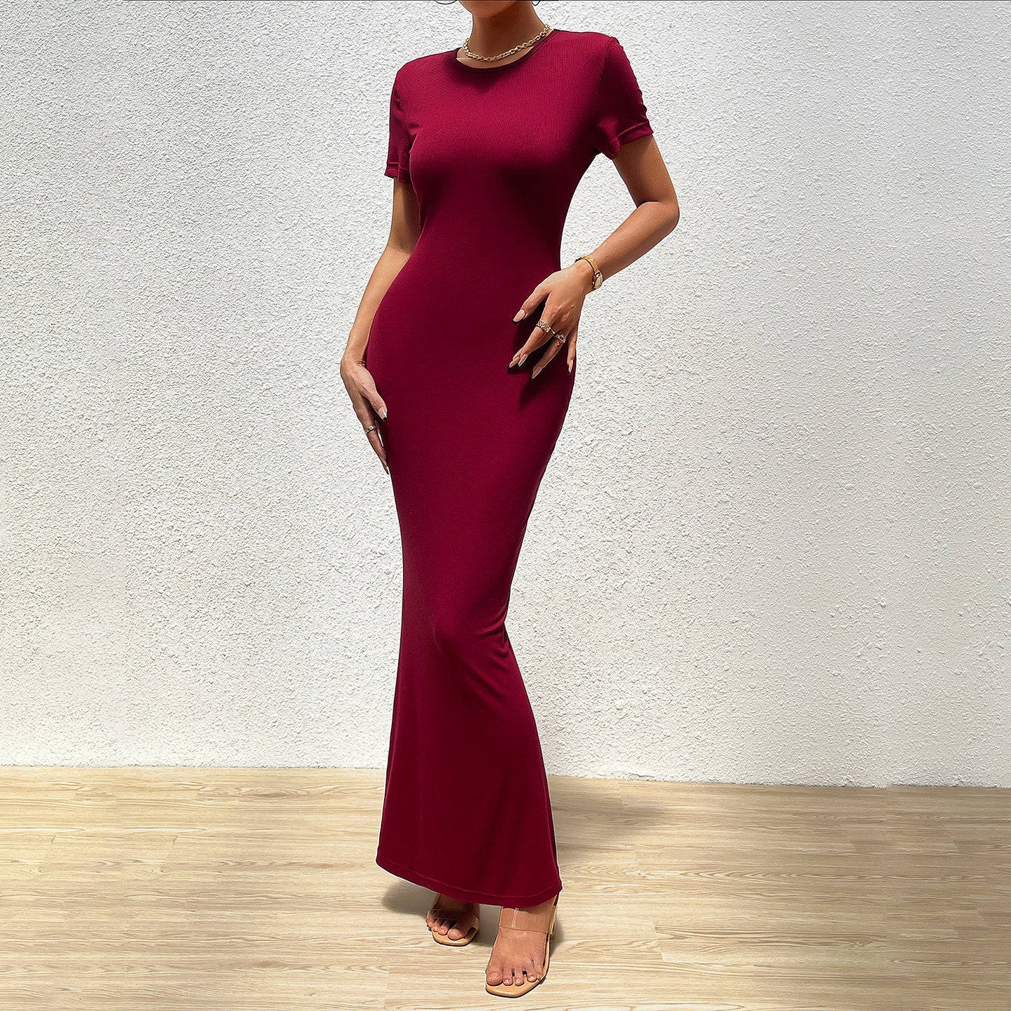 Elegant Solid Color Round Neck Short Sleeves Slim Dress