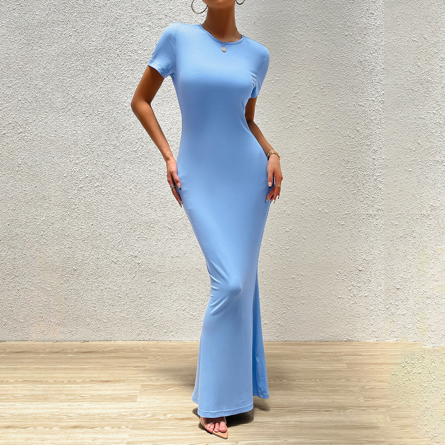 Elegant Solid Color Round Neck Short Sleeves Slim Dress
