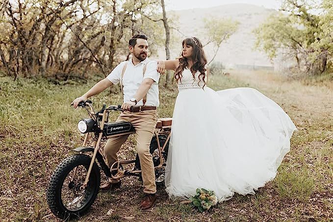 Endless Elegance Boho Beach Wedding Gown - Lace See-Through Waist Slimming Outdoor Mesh Bridal Dress