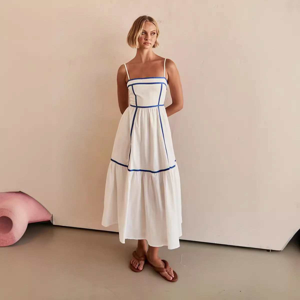 Sweet Mid-length Small Sling Dress