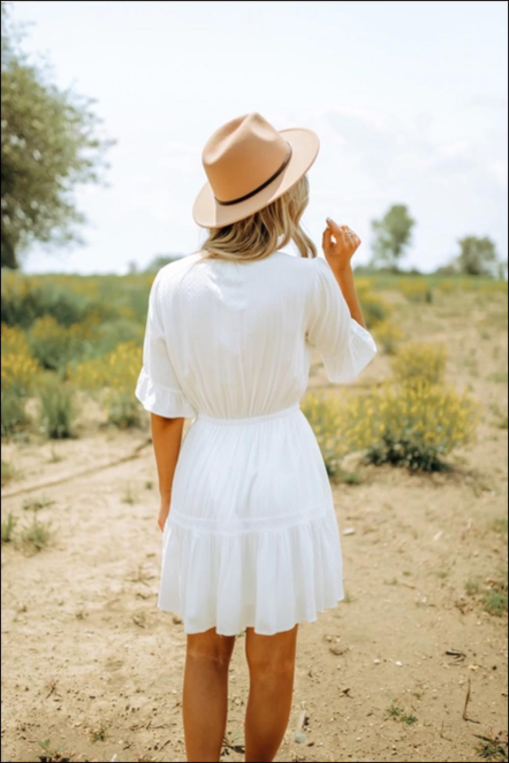 Bubble Wrinkled Waist Shows Thin Mid-length Dress