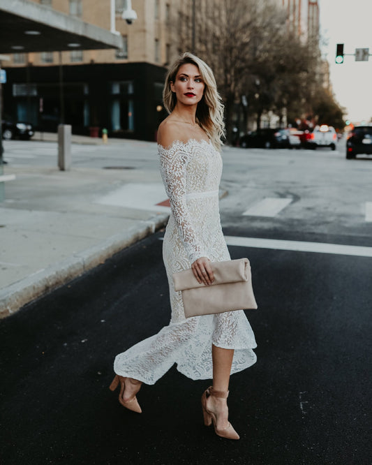 Lace clip inside eyelash one line long sleeve dress