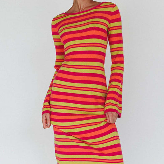 Fashionable Contrasting Backless Long Dress