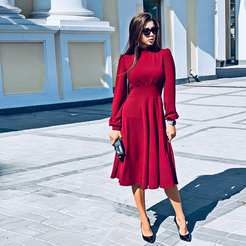 Round neck mid-length dress